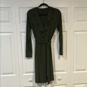 Ann Taylor Green Sheath Dress with Ruffle V-Neck and Long Cuffed Sleeves